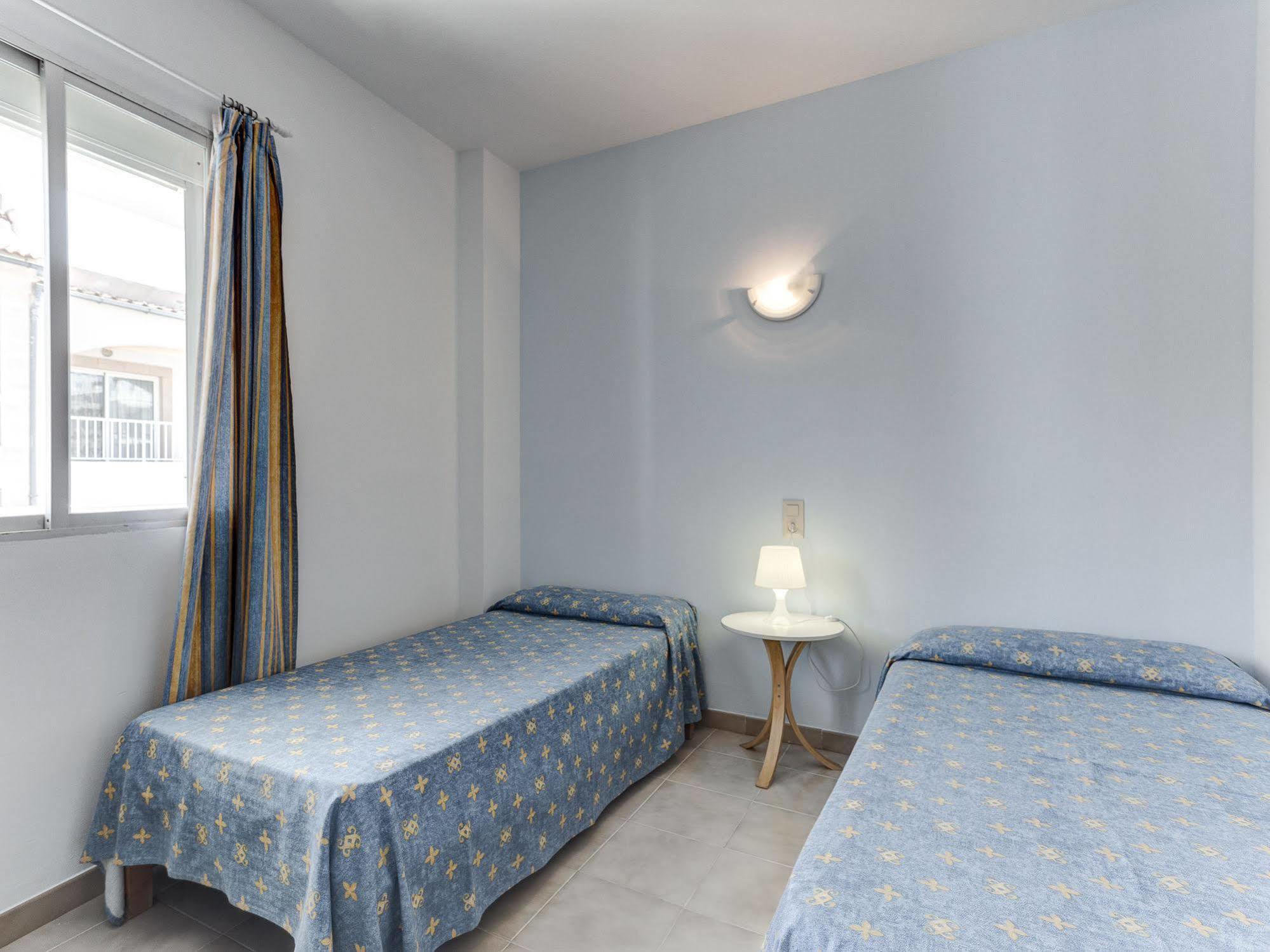 Apartamentos Lago Colonia de Sant Jordi Extérieur photo
